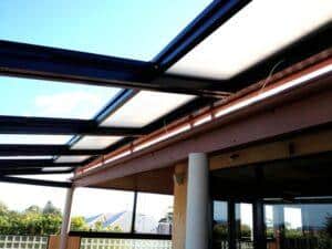 Açılır cam tavan sistemi genel görünüm, çelik profil konstrüksiyon üzerine motorlu cam çatı uygulaması, Veracam